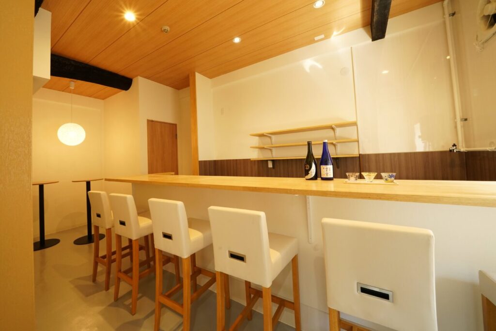 先斗町、日本酒Bar 新装工事