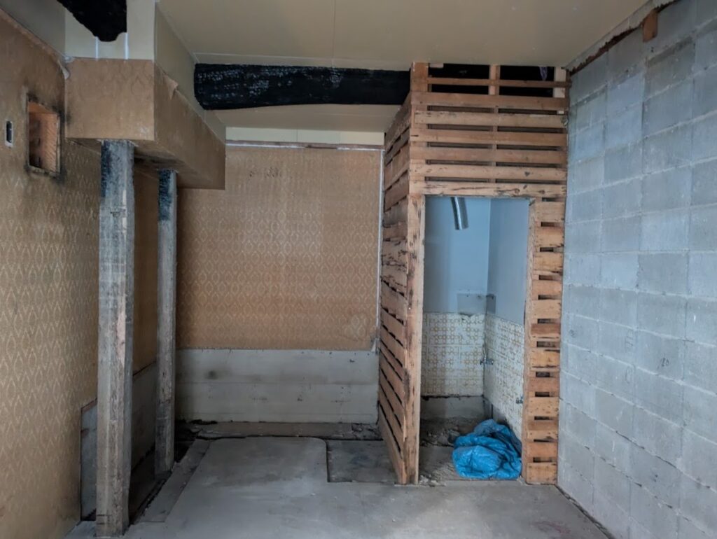 先斗町、日本酒Bar 新装工事