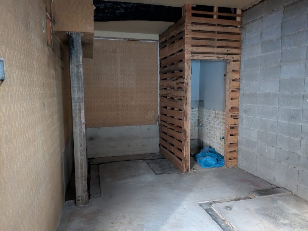 先斗町、日本酒Bar 新装工事